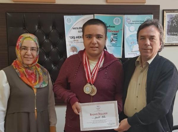 Öğrencimiz Sacid BAL Okullar Arası Bedensel Engelliler Yüzme Genç Erkeklerde Türkiye İkincisi Oldu.